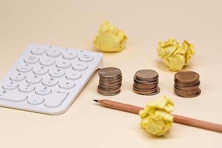 金9度财经直播：热点解析速览